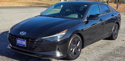 Hyundai Elantra 2022