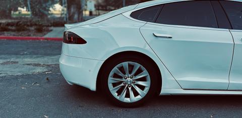 Tesla Model S 2016