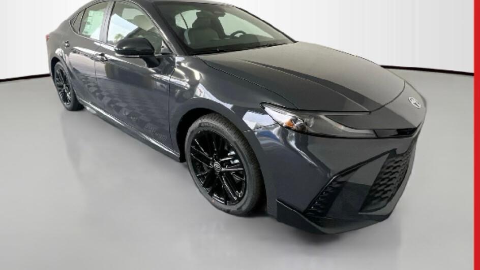 Toyota Camry Hybrid 2025 in 