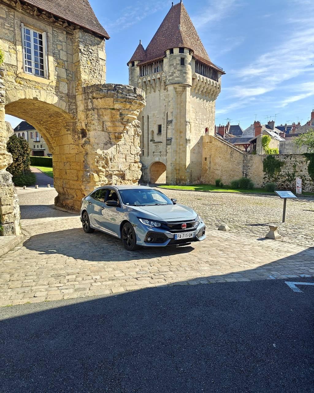 Honda CIVIC 2018 à Nevers