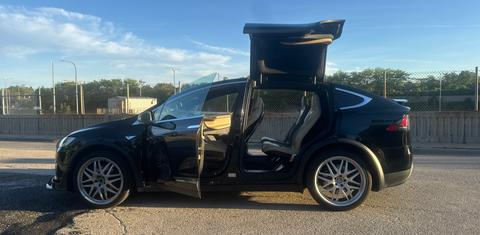 Tesla Model X 2016