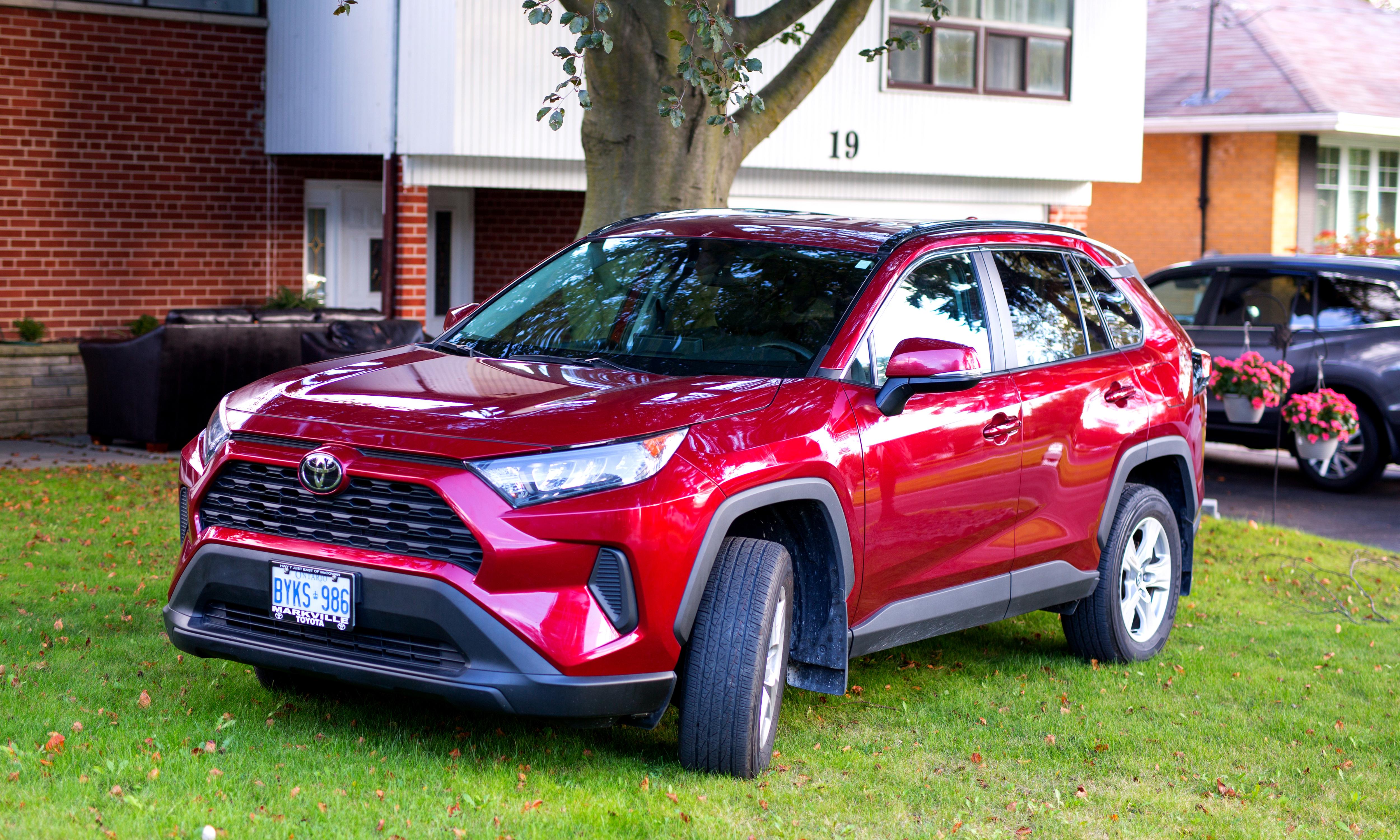 Toyota RAV4 2019 in Markham, ON