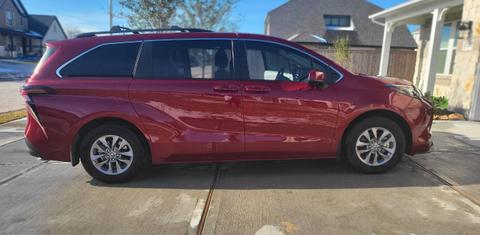 Toyota Sienna 2024