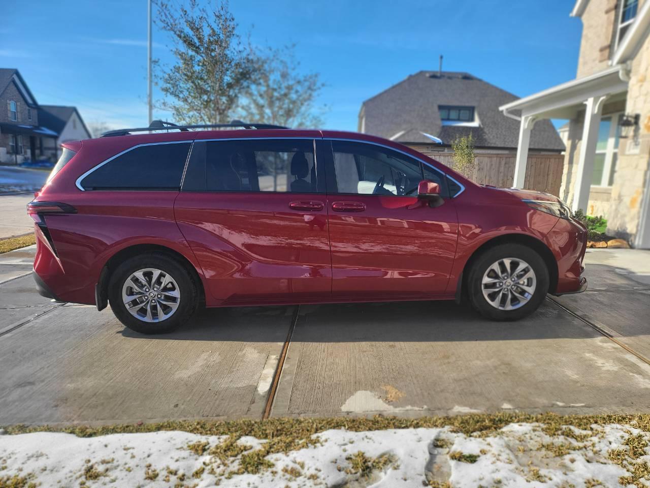 Toyota Sienna 2024 in Richmond, TX