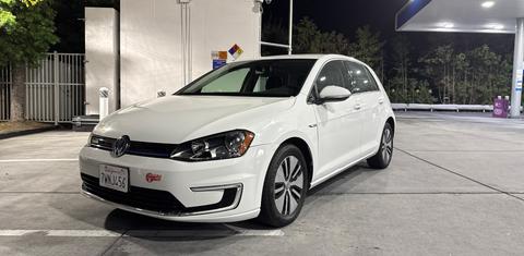 Volkswagen e-Golf 2016