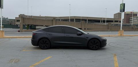 Tesla Model 3 2025