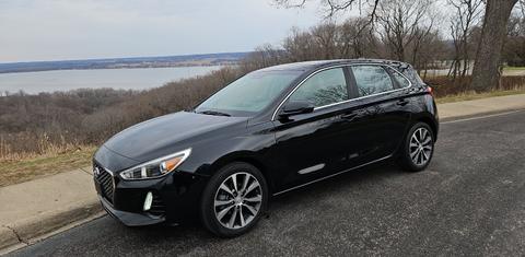 Hyundai Elantra GT 2018