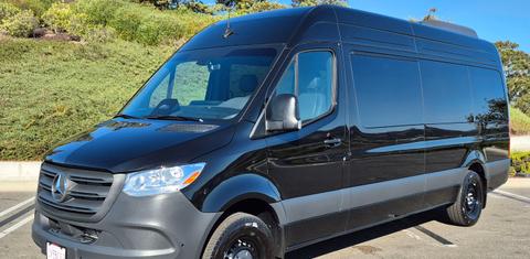 Mercedes-Benz Sprinter 2025