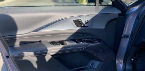 Cadillac LYRIQ 2024