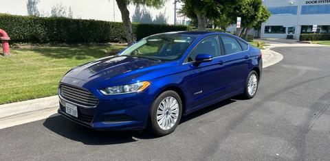 Ford Fusion Hybrid 2014