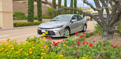 Toyota Camry Hybrid 2025