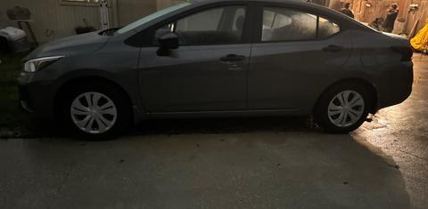 Nissan Versa 2024