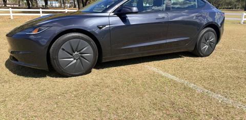 Tesla Model 3 2025