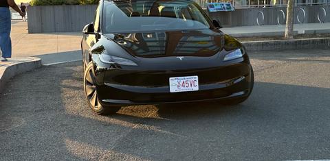 Tesla Model 3 2024