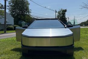 Tesla Cybertruck 2024 in Franklin Township