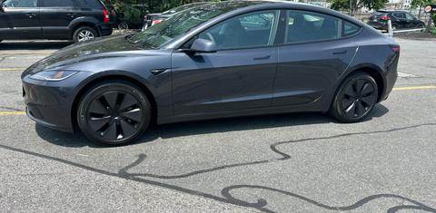 Tesla Model 3 2025