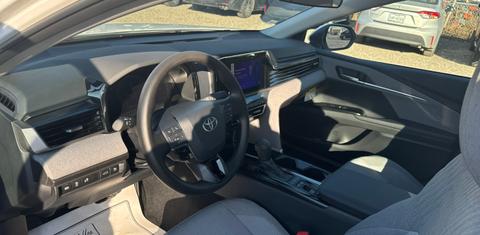 Toyota Camry Hybrid 2025