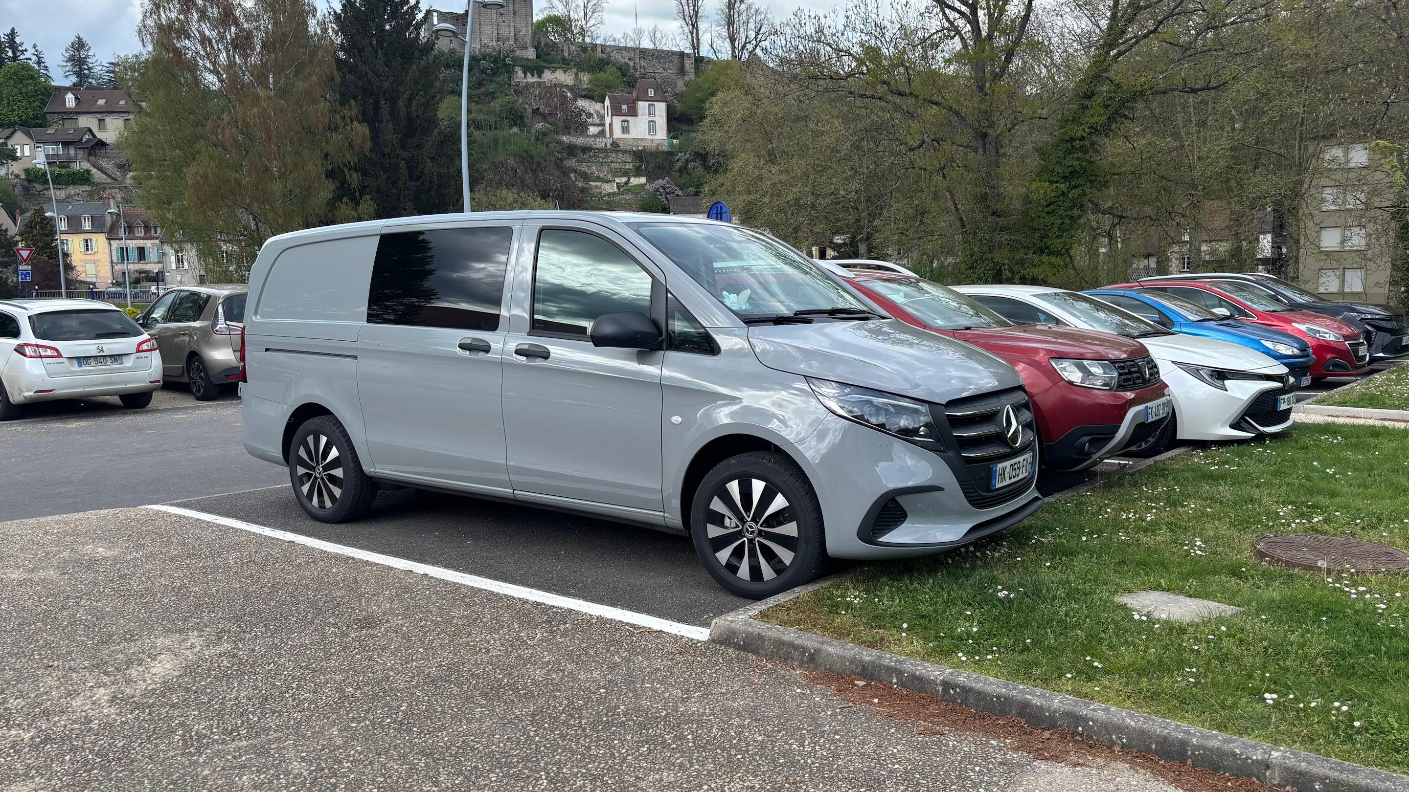 Mercedes-Benz VITO 2026 à Les Lilas