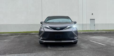 Toyota Sienna 2023