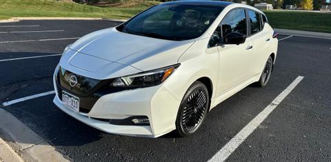 Nissan LEAF 2025