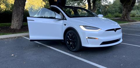 Tesla Model X 2022