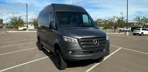 Mercedes-Benz Sprinter 2025