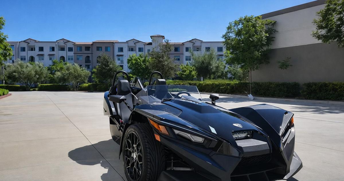 レンタル人生 Polaris Slingshot 2025 rental in Ontario, CA by JOSEPH TIMOTHY | Turo