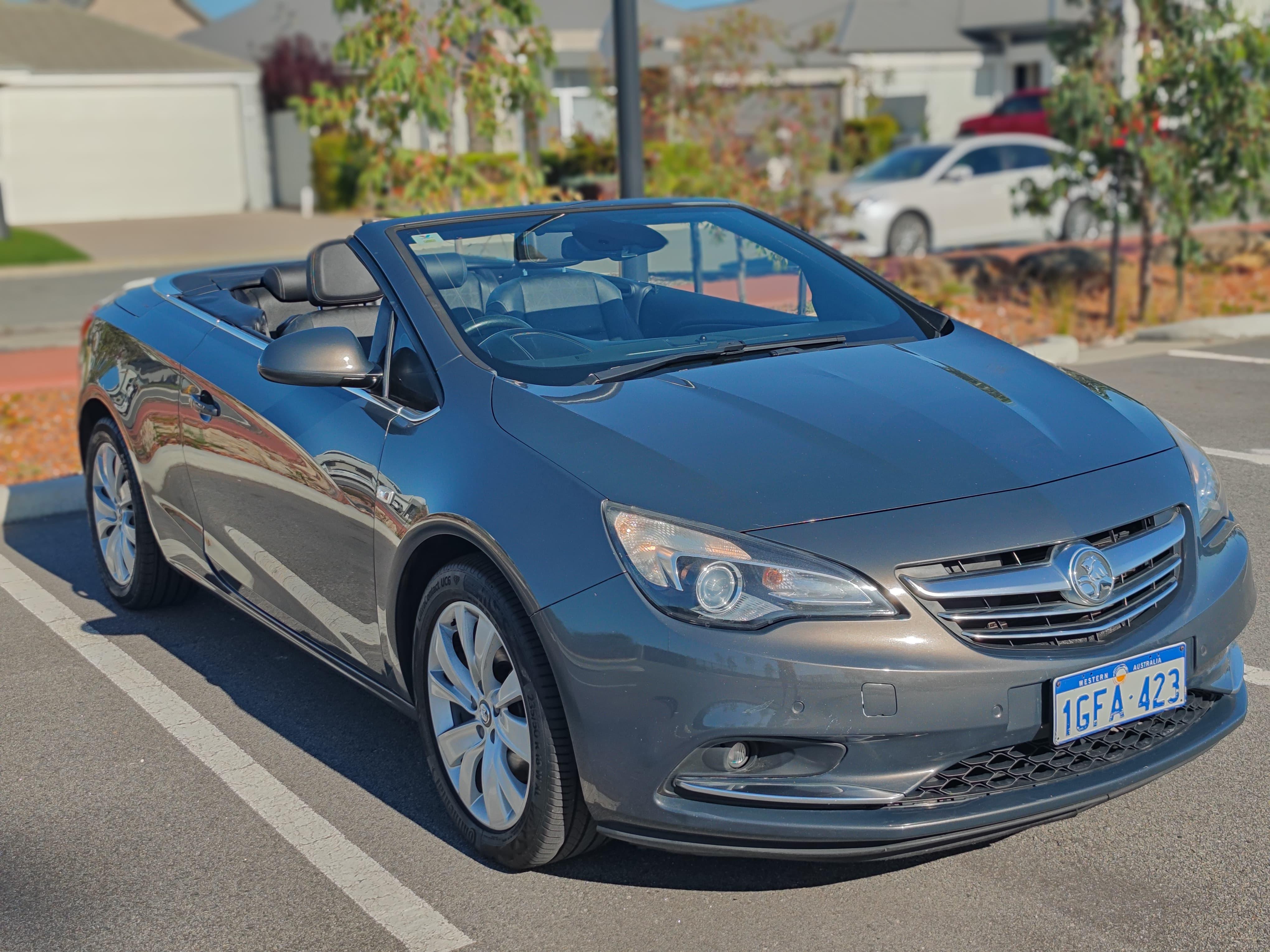 Holden CASCADA 2015 in 