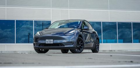 Tesla Model Y 2023
