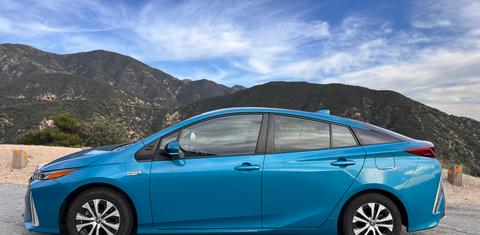 Toyota Prius Prime 2021