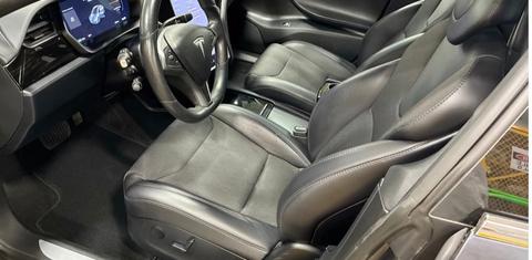 Tesla Model S 2018