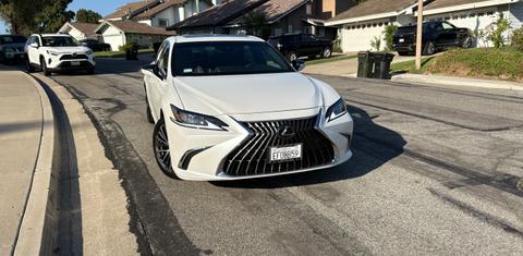 Lexus ES 2025