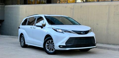 Toyota Sienna 2025