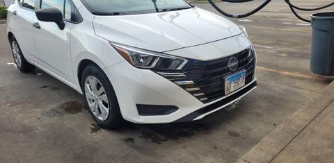 Nissan Versa 2023
