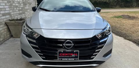 Nissan Versa 2024