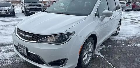 Chrysler Pacifica 2018