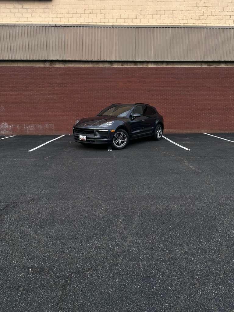 Porsche Macan 2023 in Alexandria, VA