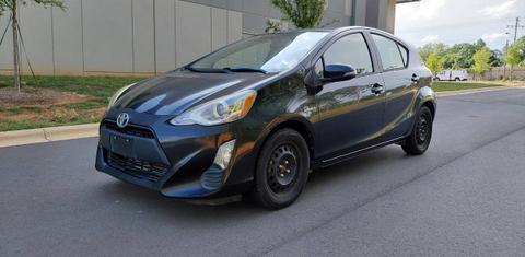 Toyota Prius c 2016