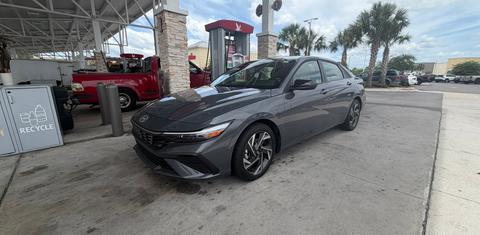 Hyundai Elantra 2025