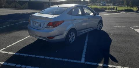 Hyundai ACCENT 2013