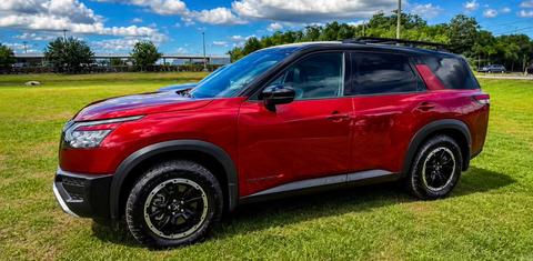 Nissan Pathfinder 2024