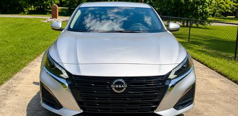 Nissan Altima 2023