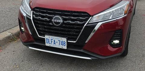 Nissan Kicks Play 2025