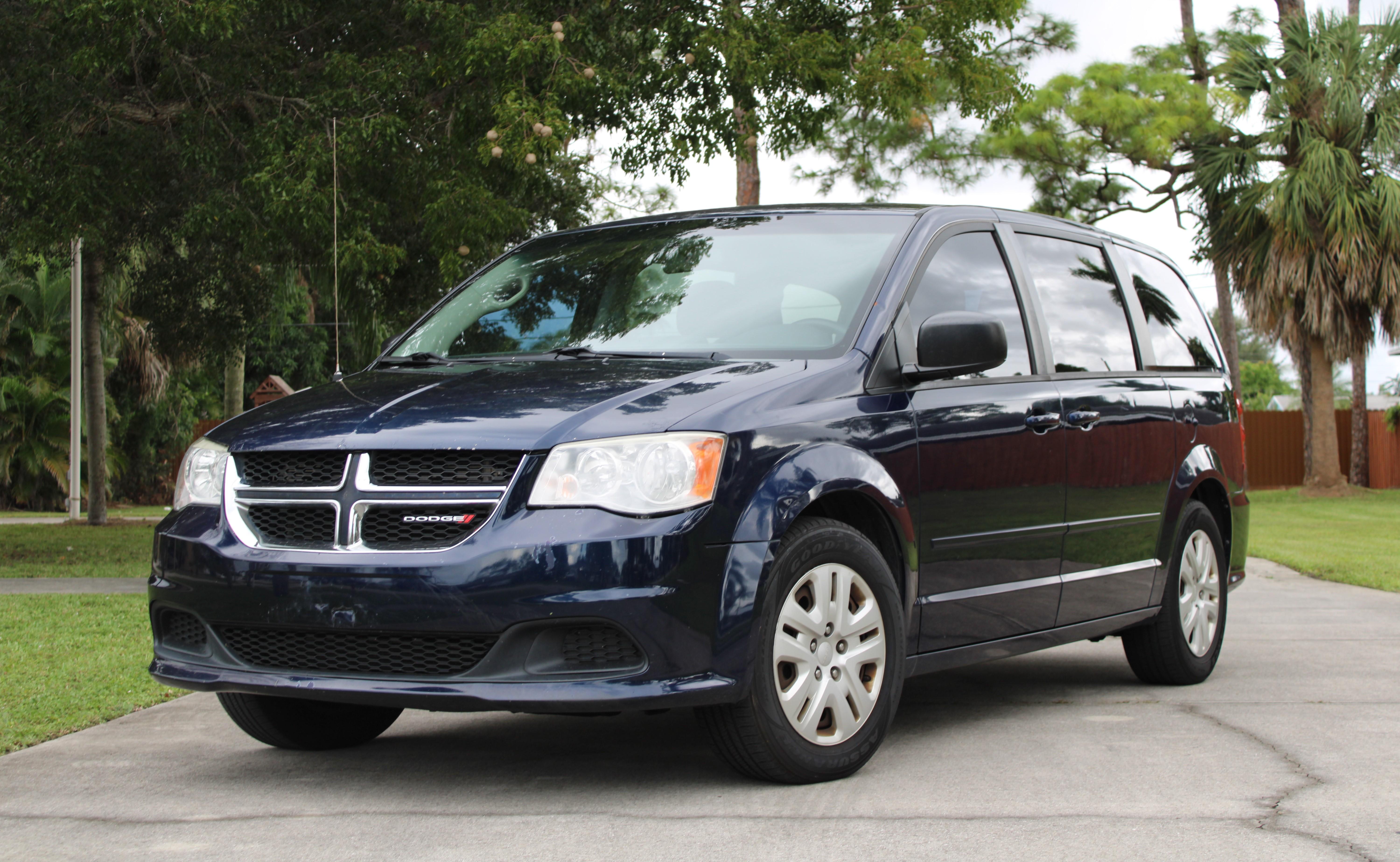 Dodge Grand Caravan 2017 in West Palm Beach, FL