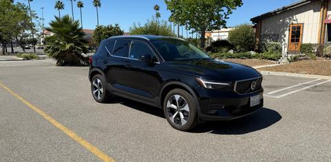 Volvo XC40 2025