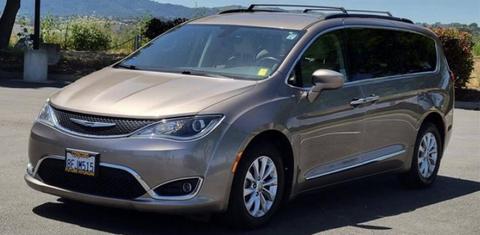 Chrysler Pacifica 2017