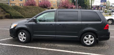 Volkswagen Routan 2011