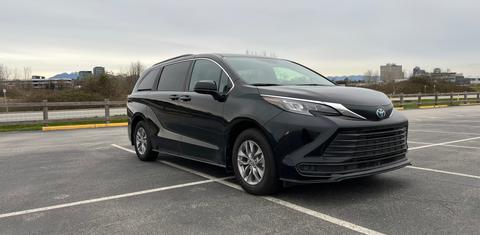 Toyota Sienna 2025