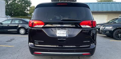 Chrysler Pacifica 2018
