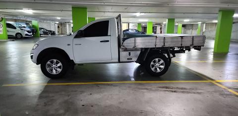 Mitsubishi TRITON 2015